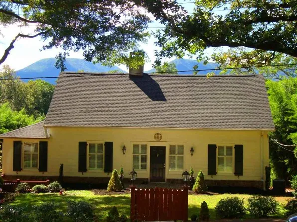 56 Whitney St, Tryon, NC 28782