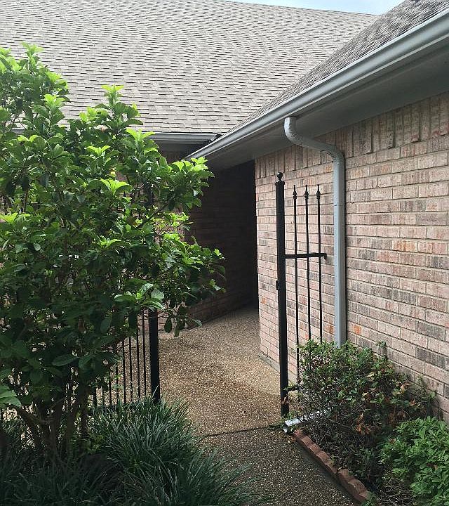1st image of 1244 Henard Ln