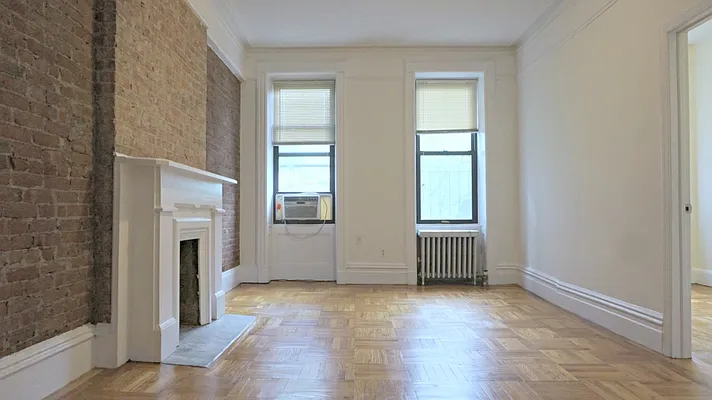 Rented by Metropolitan Equities | media 3