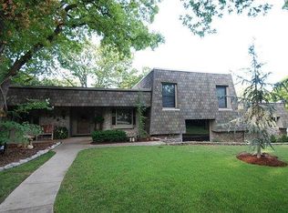 3320 Meadow View Rd, Edmond, OK 73013