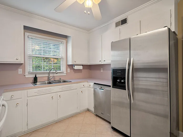 4713 Walden Ct — Photo 4