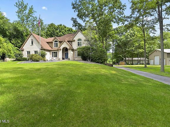 3rd image of 11344 Monclova Rd