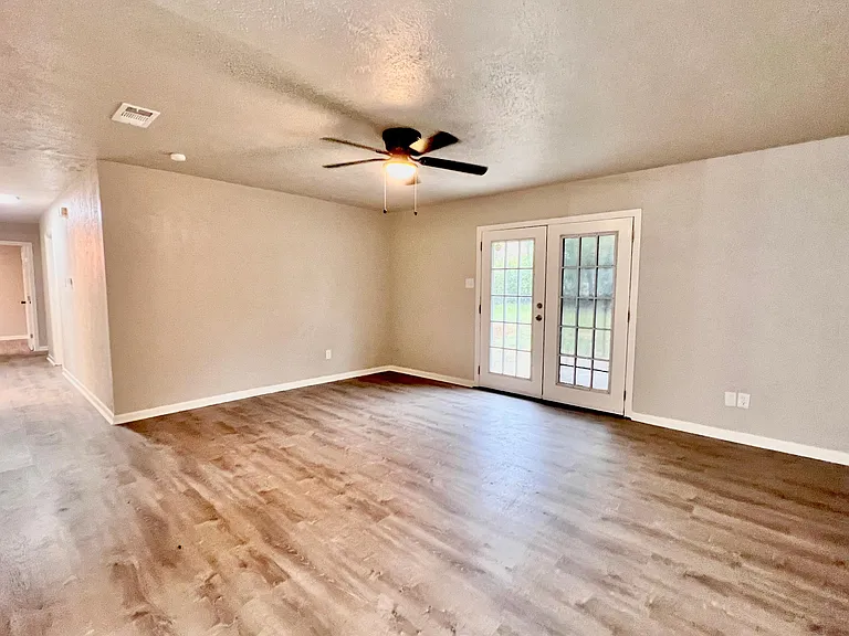 3505 Northpark Dr — Photo 3