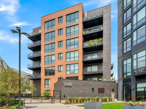 1648 W Division St #102, Chicago, IL 60622