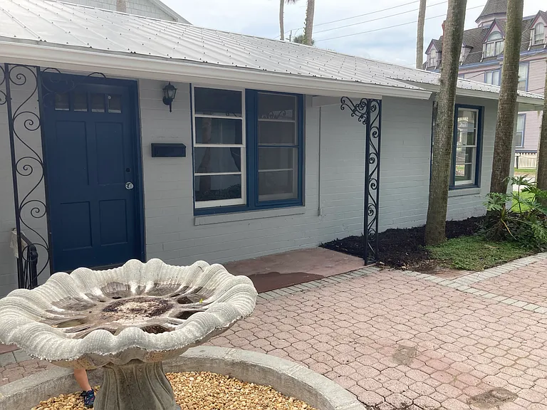 Emmett St — Photo 10