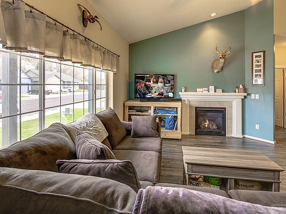 5th image of 2664 NE Carriage Ln