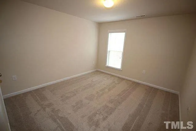 410 Chanson Dr — Photo 11