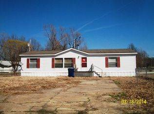 172 Phillips 308, West Helena, AR 72390