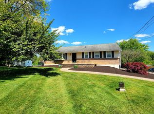 1517 Hilltop Rd, Downingtown, PA 19335