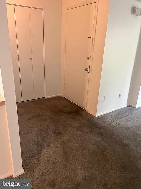 2 bed, 889 sqft, $1,650 — Photo 2