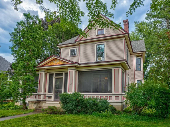 1302 4th St, Hudson, WI 54016