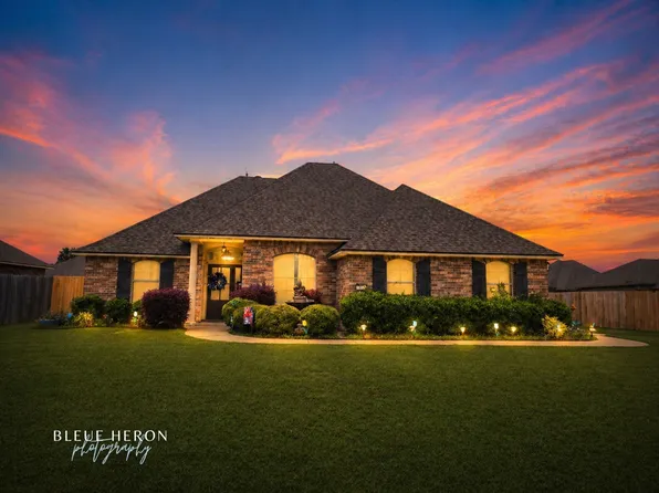 2137 Sweet Bay Cir, Bossier City, LA 71111