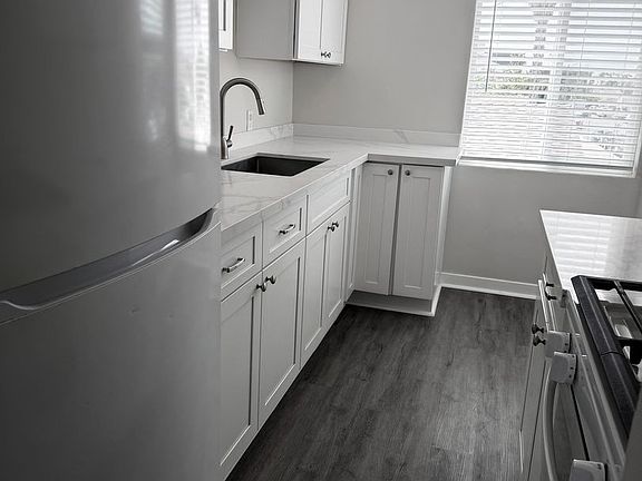 3rd image of 4485 Illinois St APT 7