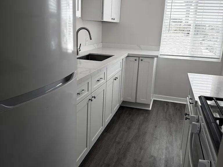 4485 Illinois St — Photo 3