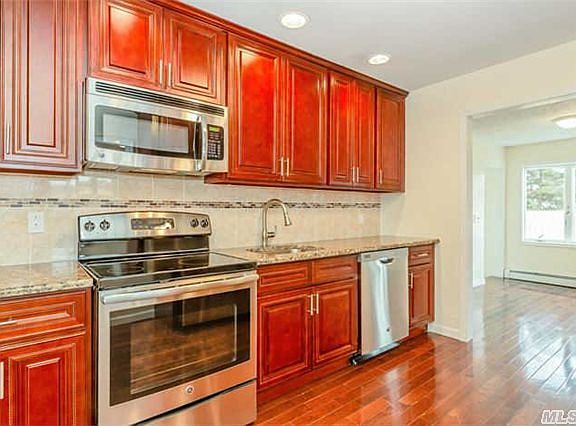 5th image of 80 N Saxon Ave