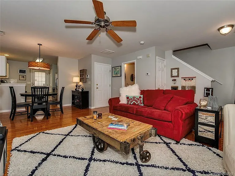 520 Patterson St — Photo 2
