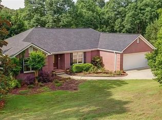3415 S View Trl, Gainesville, GA 30506