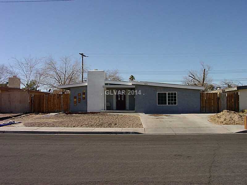1st image of 345 Yosemite St