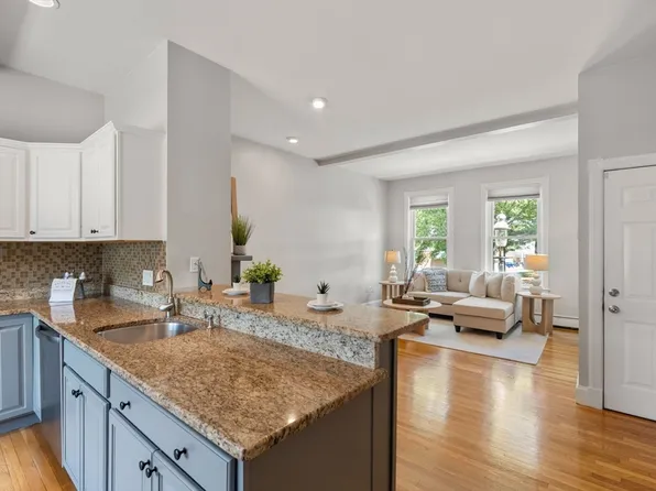 90 Washington St #A, Boston, MA 02129