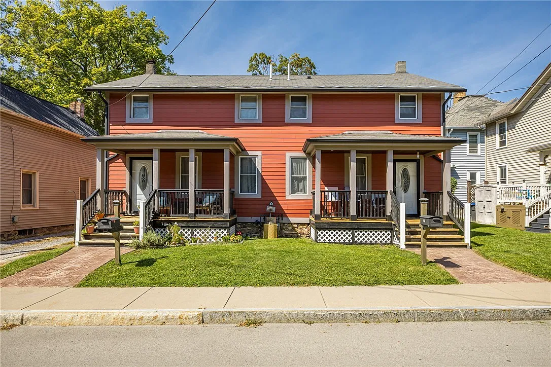 Brook St, Canandaigua — Photo 1