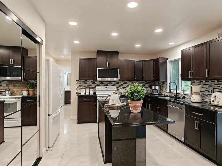 281 Kinnelon Rd — Photo 15