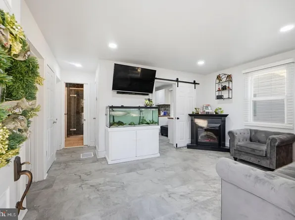 310 Townsend Ave, Baltimore, MD 21225