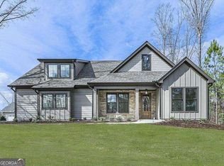 525 Meadow Cir, Ellijay, GA 30540