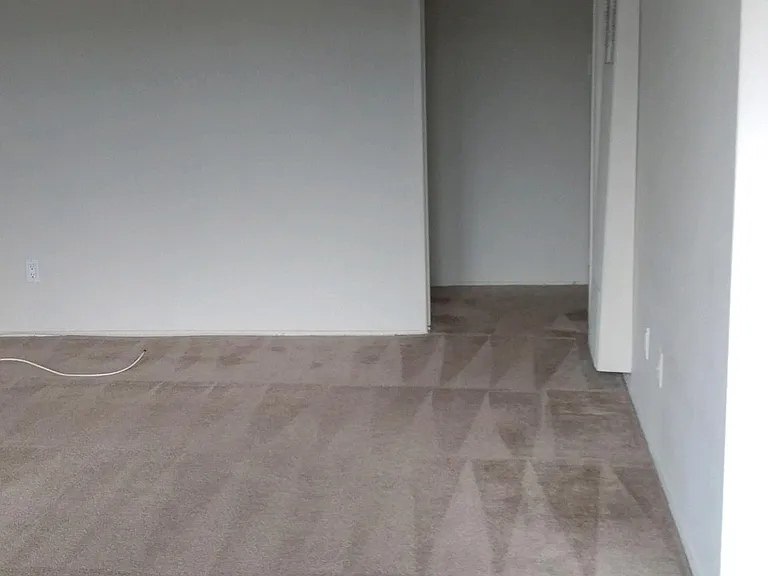 10136 Scott Ave — Photo 16