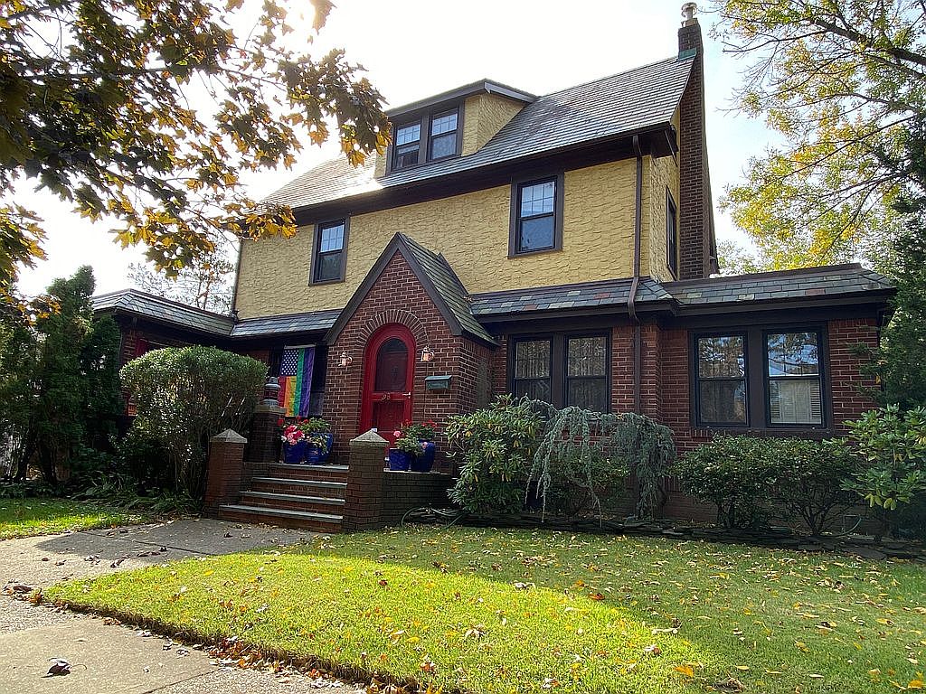 98 Rose Ave, Floral Park, NY 11001 | Zillow