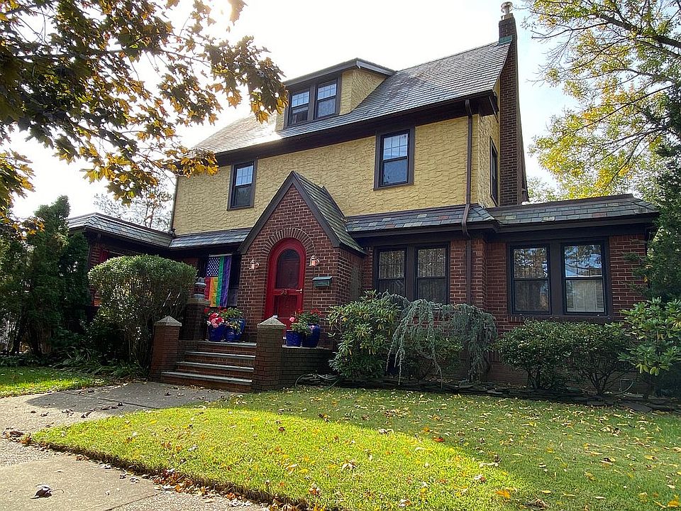 1st image of 98 Rose Ave