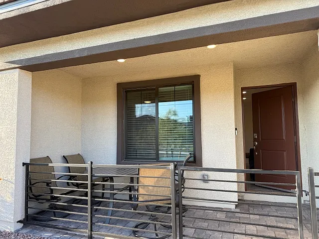 3 bed, 2.5 bath, 1381 sqft, $2,200 — Photo 2