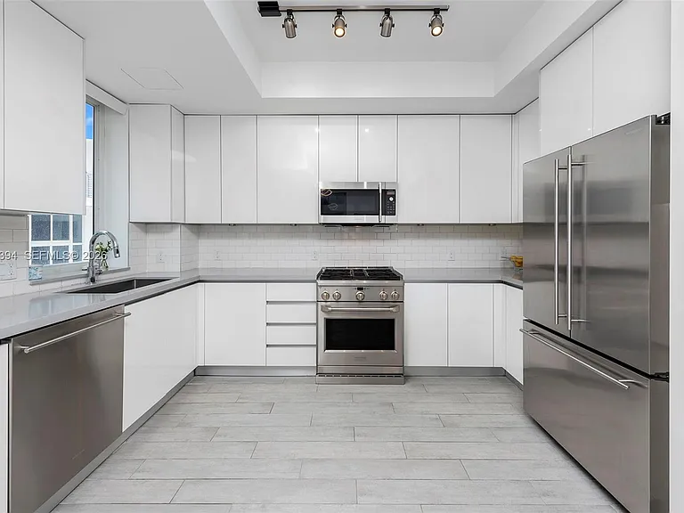 41 N Shore Dr — Photo 6