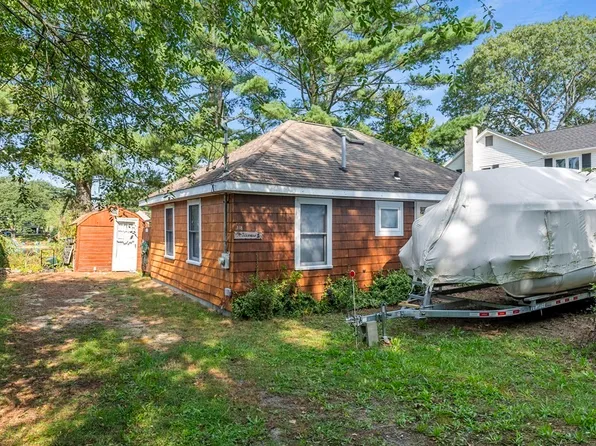 118 Puritan Ave, Wareham, MA 02571