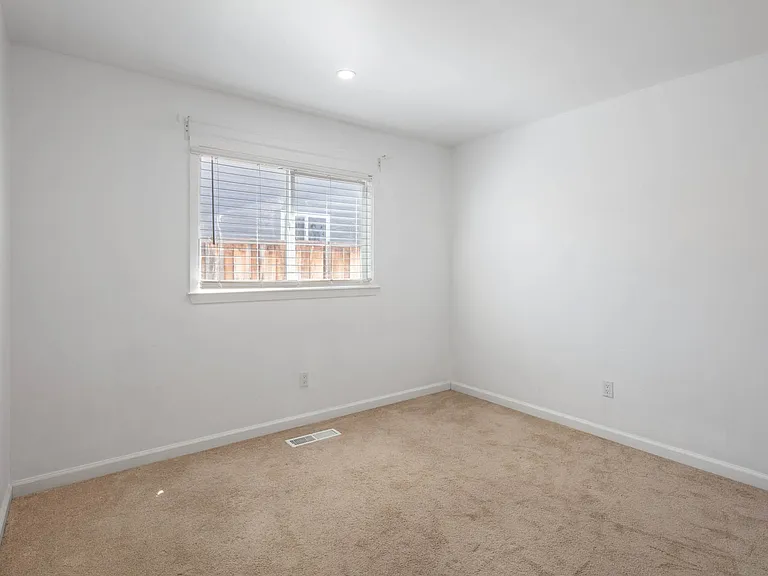 2225 Mount Whitney Dr — Photo 14