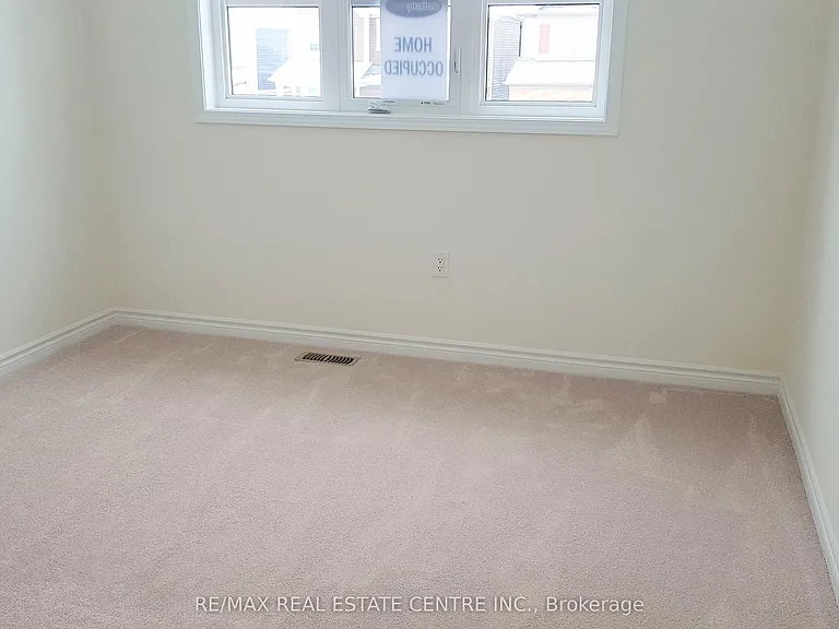 8 Watermill St — Photo 22