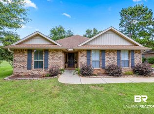 9511 Woolrich Ave, Fairhope, AL 36532