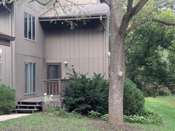 7505 N 55th Plz, Omaha, NE 68152