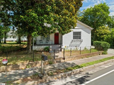 805 Perry Rd, Greenville, SC, 29609