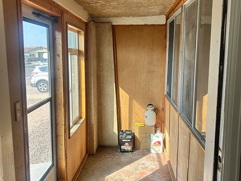 88 Rose Dr — Photo 8
