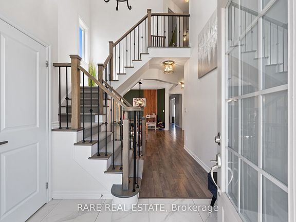 5th image of 42 Hackett St