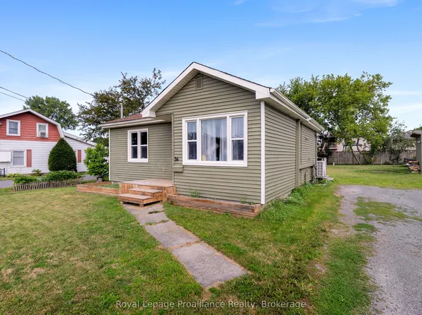 36 Byron St, Belleville, ON K8N 2W1
