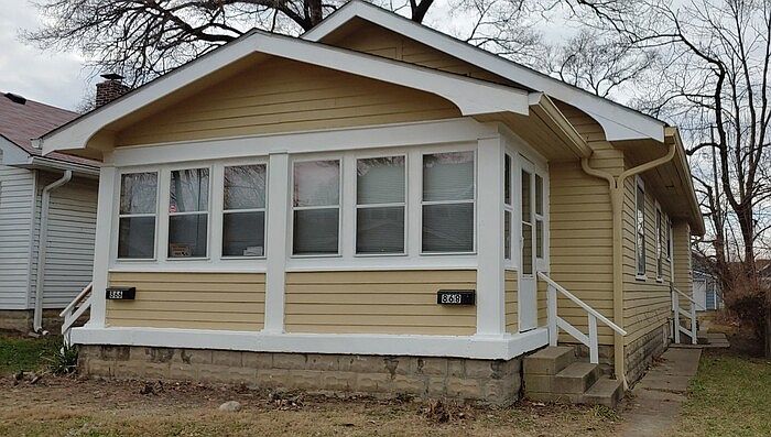 1st image of 868 N Drexel Ave