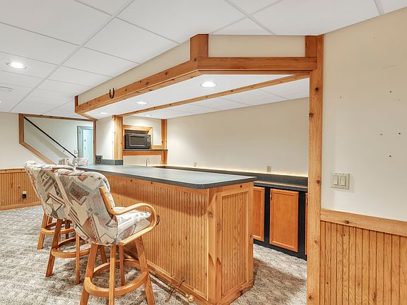 5th image of 8106 Emerald Ln W #122