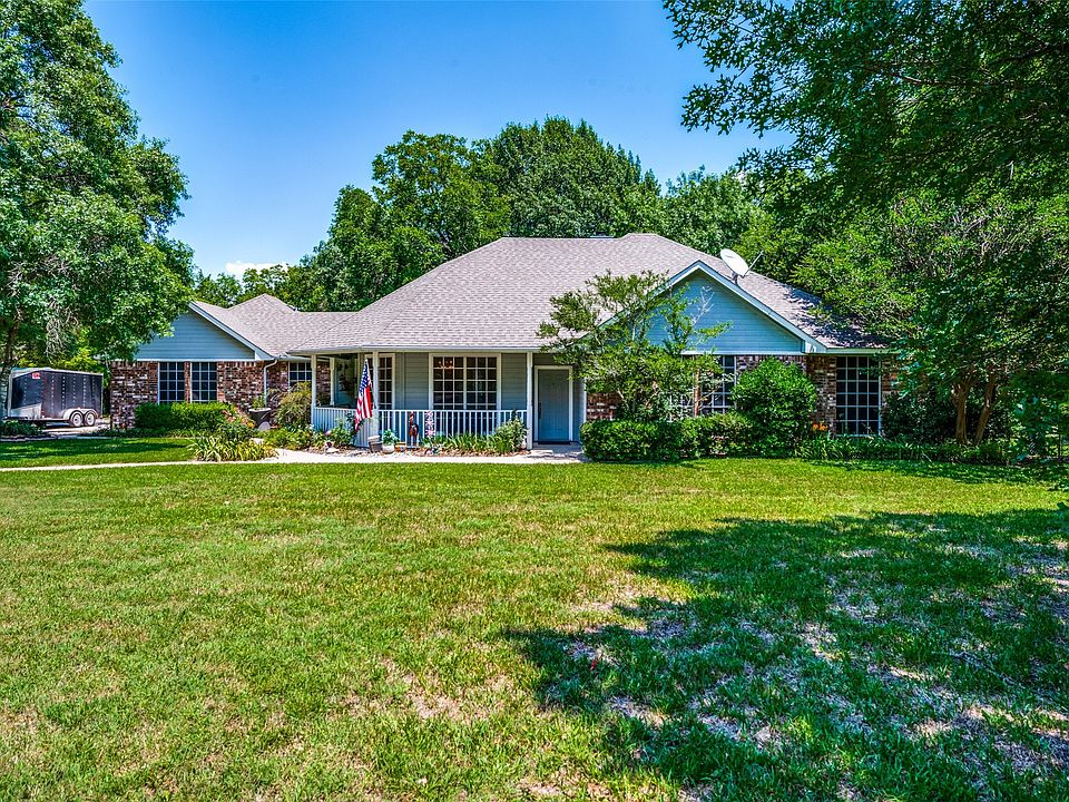 1st image of 2604 Briar Trl