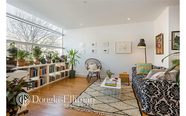 Sold by Douglas Elliman | media 14