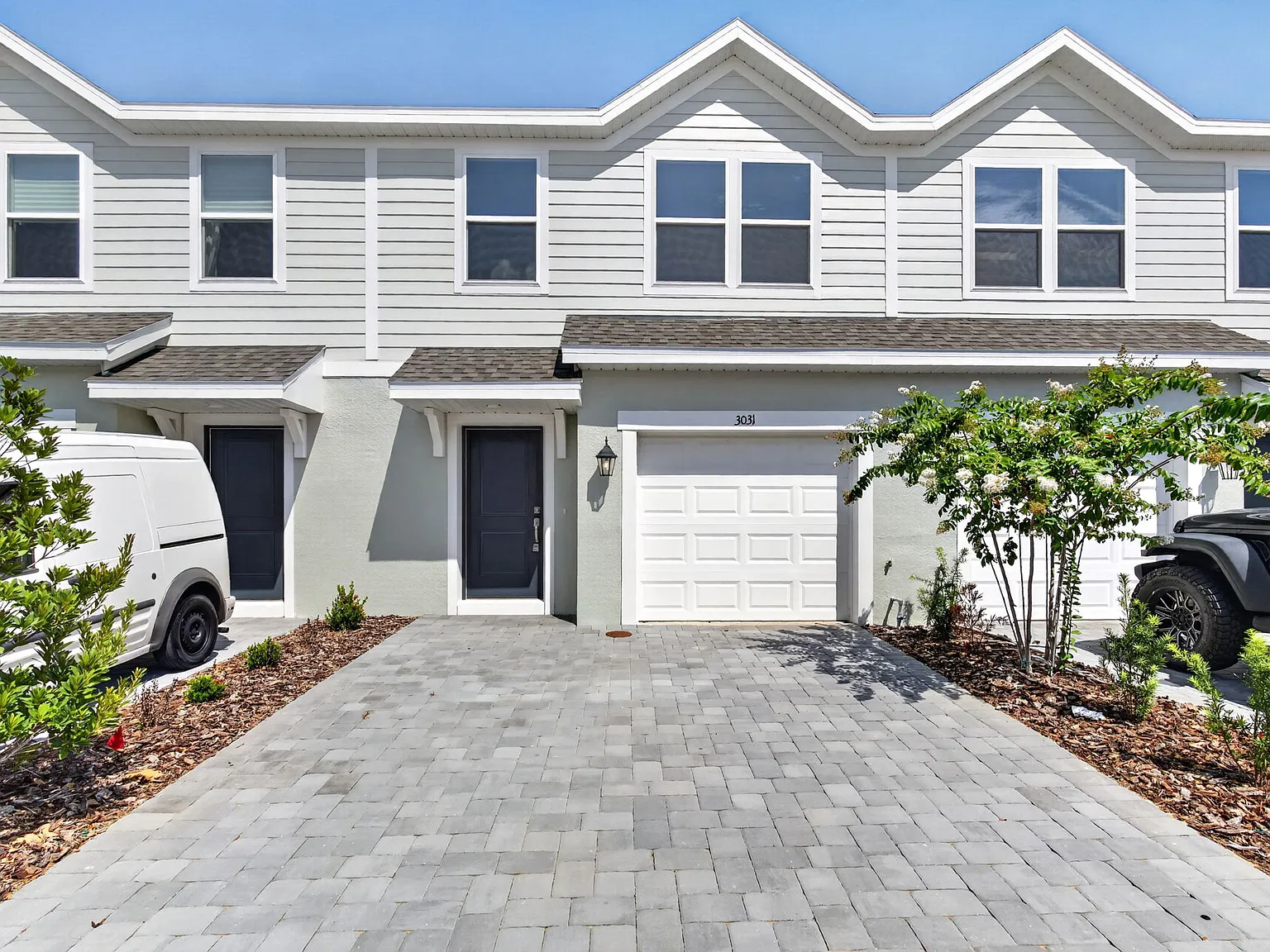 Unfurnished 3/2.5 Townhome In Tavares — Photo 1