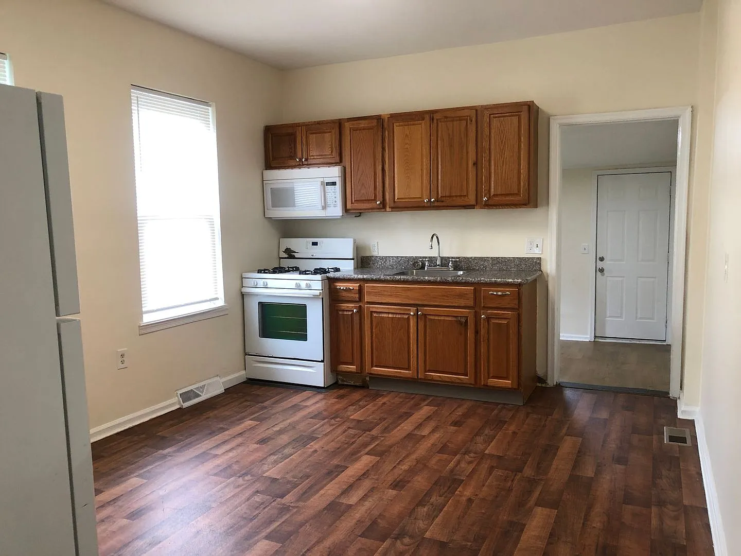 3 Bedroom House in Great Trenton Neighborhood! This House is Getting a Makeover! — Photo 4