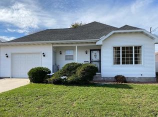 1524 S 23rd St, Manitowoc, WI 54220