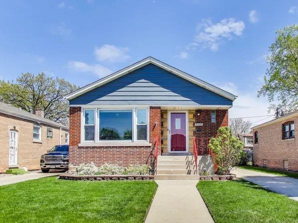 8737 S Fairfield Ave, Evergreen Park, IL 60805