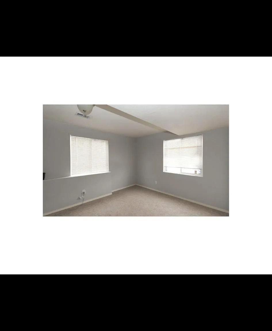 8413 18th Street Dr — Photo 3